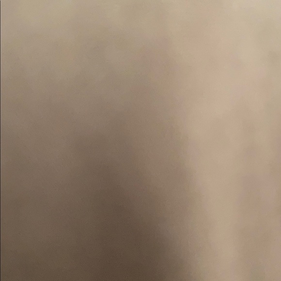 Meet your Posher, Demi - Picture 1 of 1